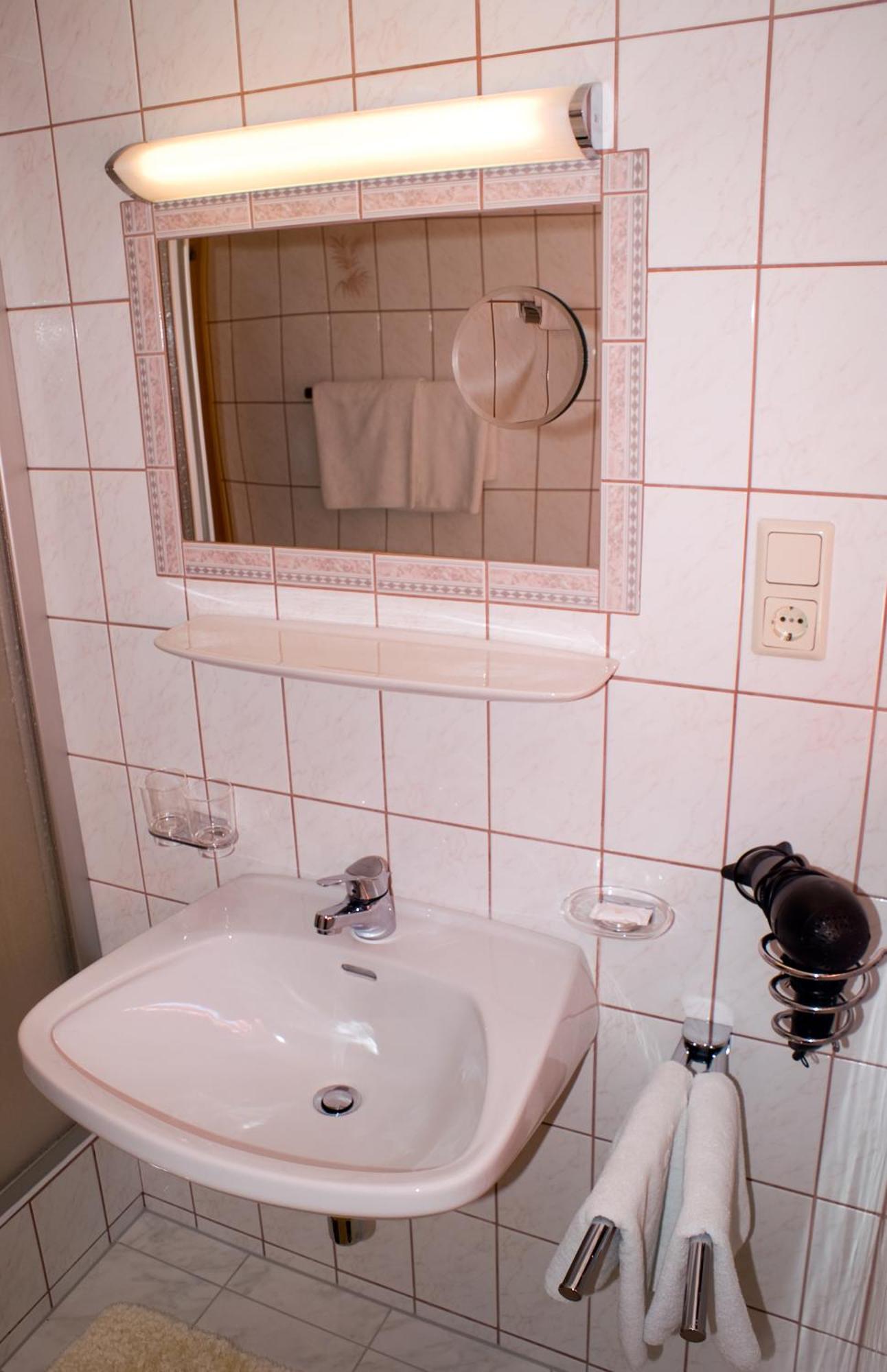 Gaestehaus Resi Jerzens Zewnętrze zdjęcie