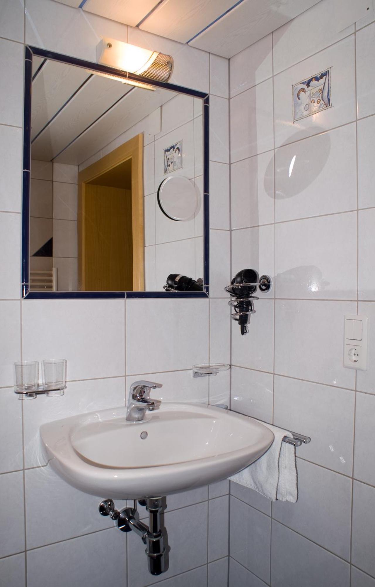 Gaestehaus Resi Jerzens Zewnętrze zdjęcie