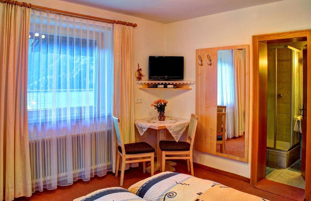 Gaestehaus Resi Jerzens Pokój zdjęcie