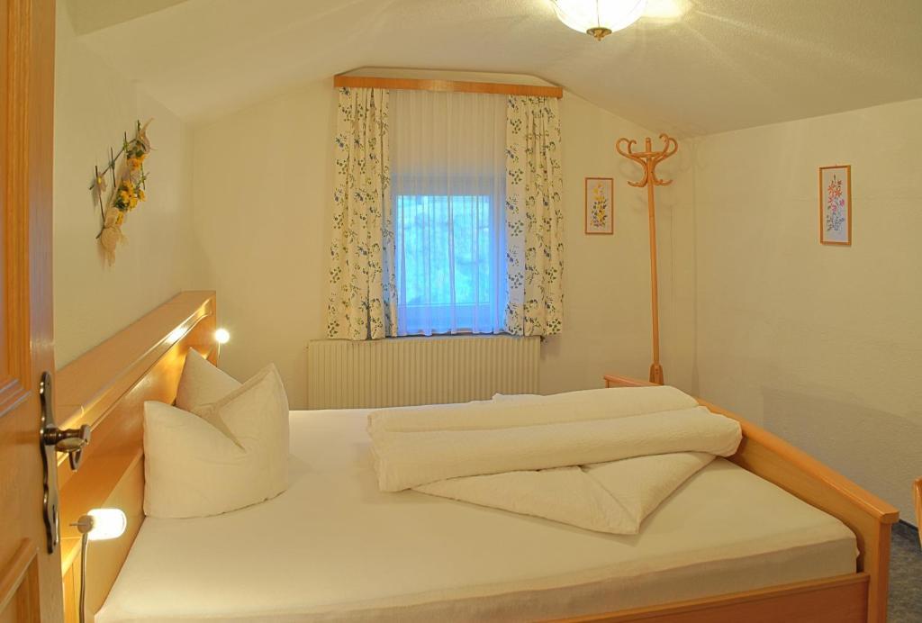 Gaestehaus Resi Jerzens Pokój zdjęcie