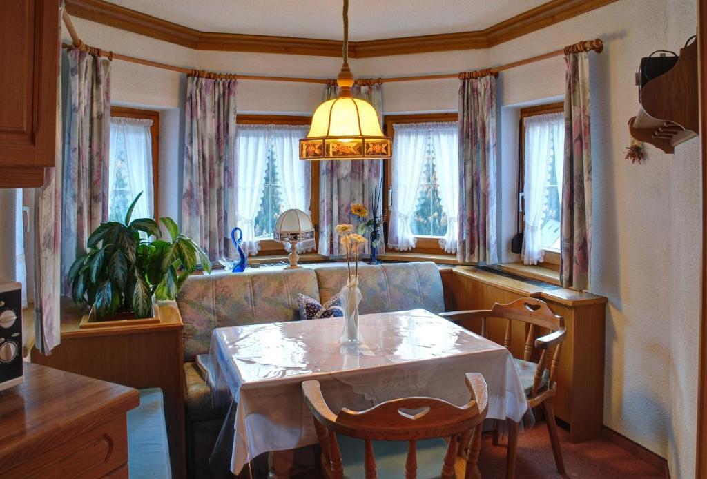 Gaestehaus Resi Jerzens Zewnętrze zdjęcie